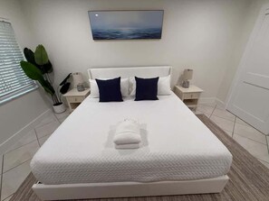 熨斗/熨衣板、WiFi、床 单