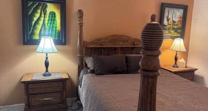 Cozy 1-bedroom villa in gorgeous Green Valley with AC