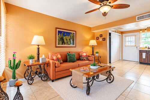 Cozy 1-bedroom villa in gorgeous Green Valley with AC