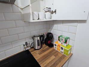 Miscellaneous - Lovely Boutique Modern Studio Flat (Entire Place) (London)