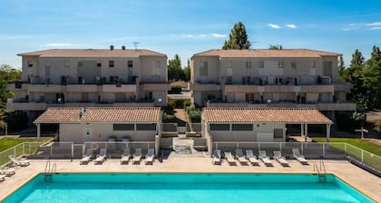 Pool View Apartment for Six