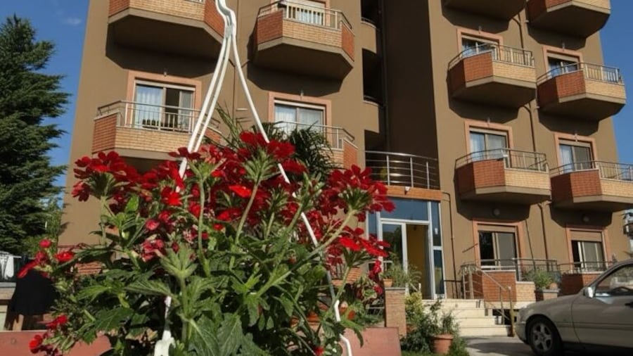 Serxhio Apartments Golem