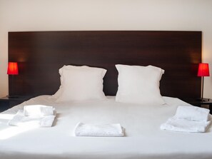 Apartment | 1 bedroom, bed sheets - Cozy 2-person Studio in Correze (Dinan)