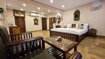Deluxe Double or Twin Room, Balcony, Mountain View
