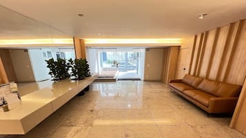 Apartamento | Saguão