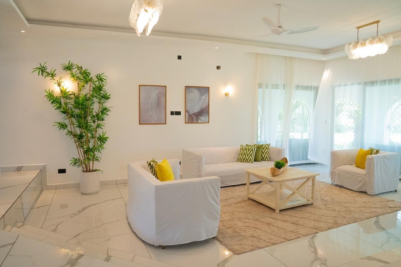 Creek Side, Ocean View 5-bedroom Villa, With A Private Coastal Feel In Mombasa - Mombasa
