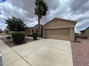 Property grounds - NEW Canoa Ranch Retreat (Green Valley)
