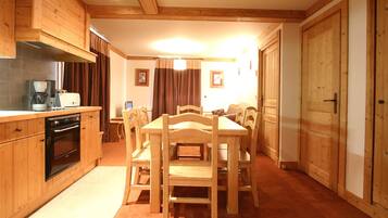 Apartment | Private kitchen