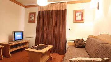 Apartment | Living room