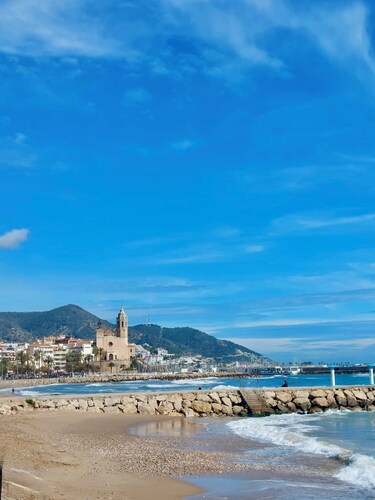  🇬🇧EXCEPTIONAL 6-BEDROOM VILLA NEAR SITGES – OPENING JULY 2026 🌊
