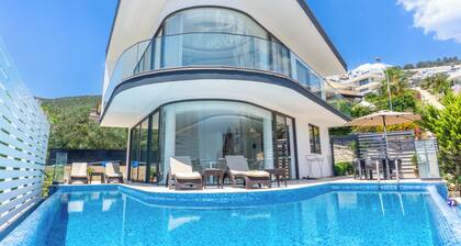 Awesome 4-bedroom Luxury Antalya -Kalkan Villa • Walk to Sea & Town Centre