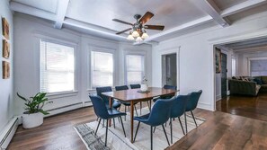 Dining - Lower Chelsea Beach House (Atlantic City)