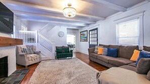 TV - Lower Chelsea Beach House (Atlantic City)