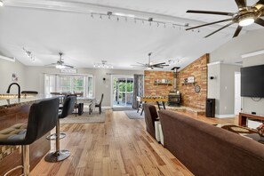 Games room - Forest Cove · Cozy, Secluded w/ Hot Tub & More (Mineral)