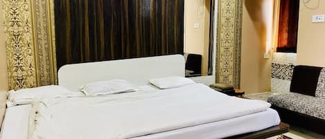 Habitación Deluxe | Escritorio, espacio para trabajar con laptop y wifi gratis