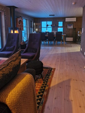 Interior - New mountain cabin with views over Eggedal (Eggedal)
