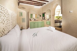 Room - Riad elkhamsa maison Privé avec petite déjeuner inclus (Marrakech)