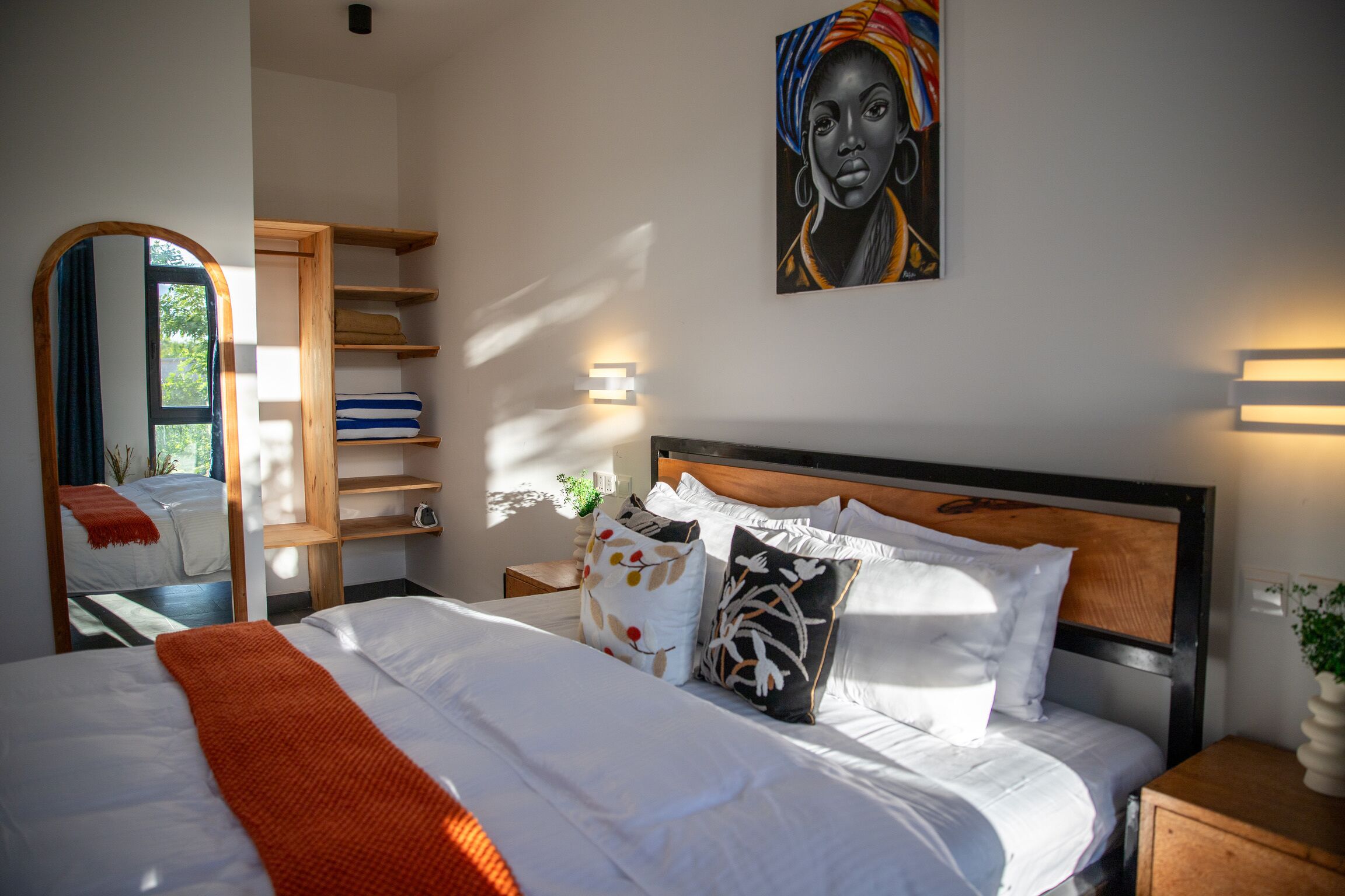 2 slaapkamers, een strijkplank/strijkijzer, gratis wifi, beddengoed