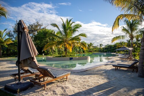 Paje Near Beach 2 Bedroom Family Apartment with Pool