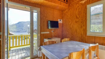Chalet | Tempat makan