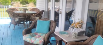 Cozy 1-bedroom apartment in perfect Oriental with AC