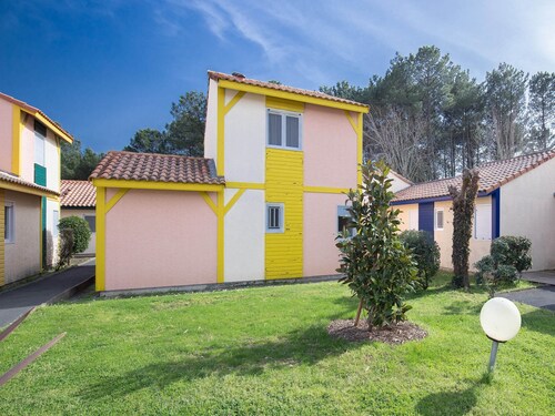 Large 8-person Villa Near Ocean