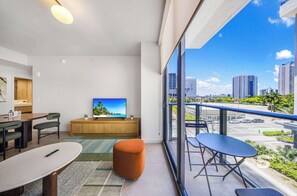 Interior - Elite 1BR & Rooftop Pool in Miami Worldcenter (Miami)