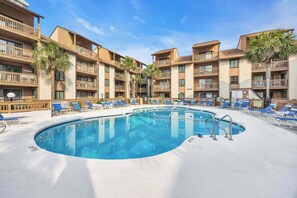 Outdoor pool - Ocean View All-New Golden Mile Home w 2 Balconies (Myrtle Beach)