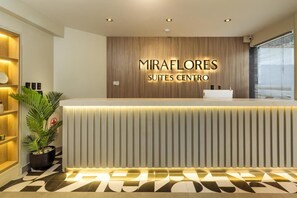 Lobby - MIRAFLORES SUITES HOTEL  (Miraflores)