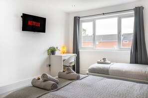 Bügeleisen/Bügelbrett, WLAN, Bettwäsche