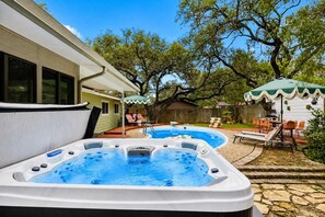 Terrace/patio - Honky Tonk Dreams | Pool - Hot Tub - Games (San Antonio)