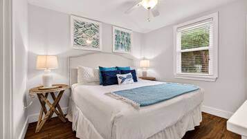 Iron/ironing board, free WiFi, bed sheets