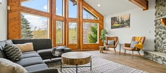 Cozy Blue Mountains Cabin W Hot TUB