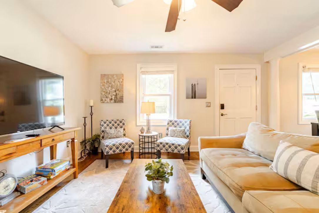Mt Pleasant Retreat Under The Oaks - Mount Pleasant, SC