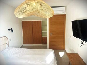 Free WiFi - Sustainable house in Sardinia (Olbia)