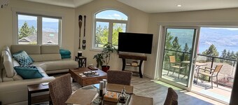 Lakeview Escape on Mount Boucherie