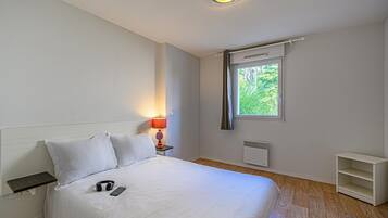 Apartment | 2 bedrooms, bed sheets