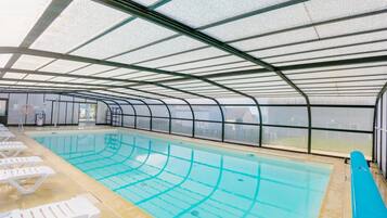 Apartment | Pool | Indoor pool, outdoor pool