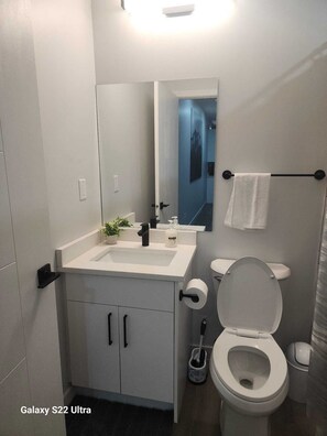 Bathroom - Go-HabitAt: Home away from Home (Saskatoon)