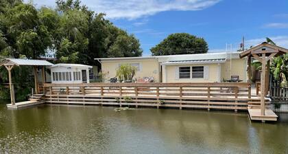 Cottage With Dock | 10 Min To Lake Okeechobee