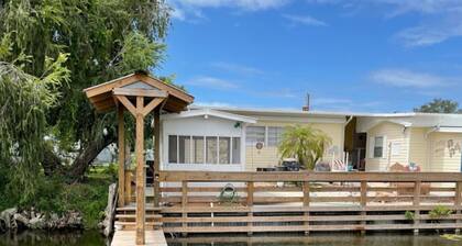 Cottage With Dock | 10 Min To Lake Okeechobee