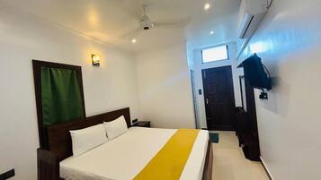 Deluxe Double Room, Balcony, Garden View