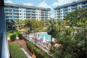 Property grounds - Beachside Villa with Pool & Beach Path Hilton Head (Hilton Head Island)