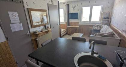 Fully-equipped apartment at the foot of the slopes, 5 minutes from the village center