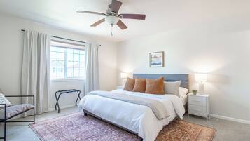 3 bedrooms, iron/ironing board, free WiFi, bed sheets