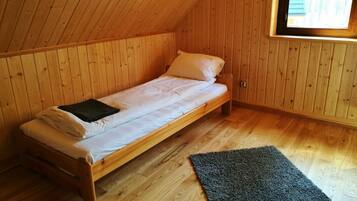 House | 2 bedrooms, individually furnished, bed sheets