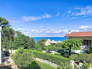 Unclassified image, 3 of 20, button - Al mare by Interhome (Castiglioncello)