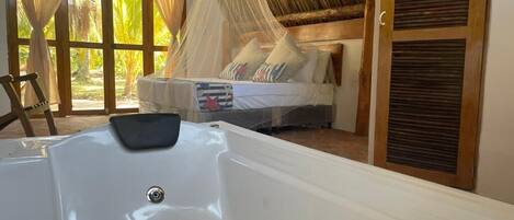 Romantic Bungalow, Balcony, Courtyard View | Free WiFi