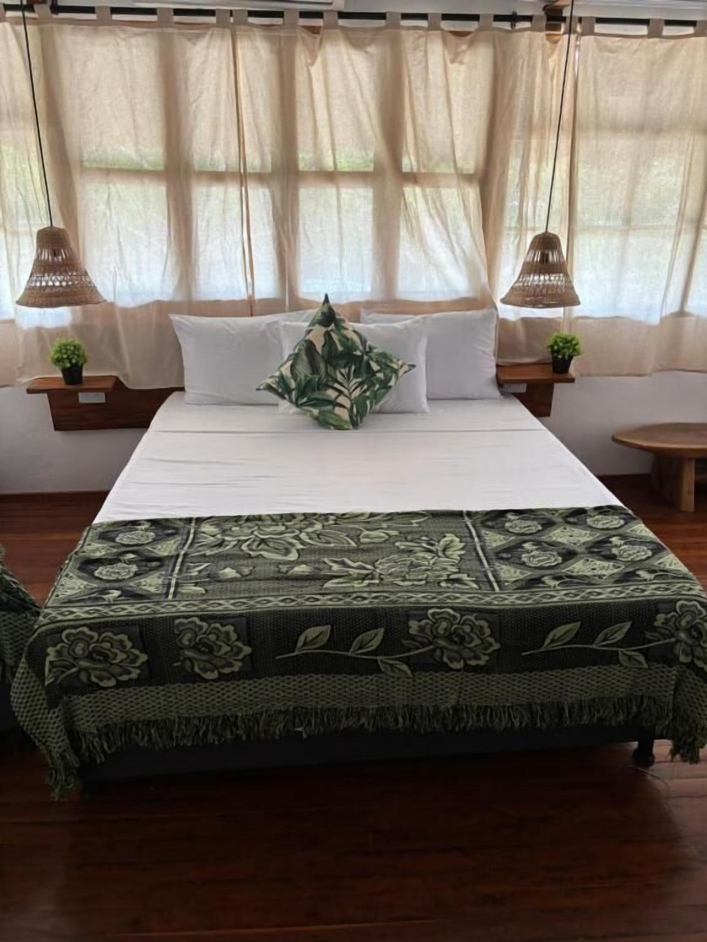 Premium-Zimmer, Blick auf den Innenhof | Kostenloses WLAN