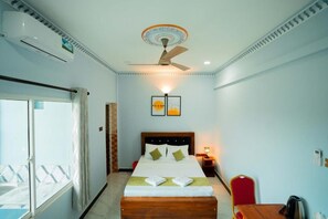 Deluxe Double Room, Balcony, Garden View - Best Inn Jaffna (Kondavil)